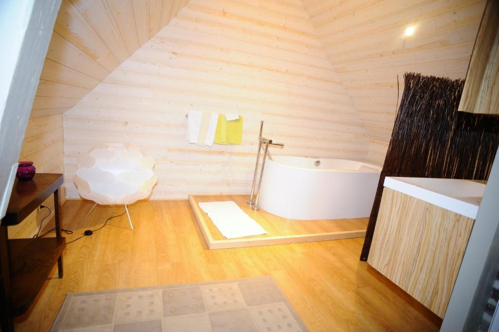 Chateau De Bertreville Bed & Breakfast Bilik gambar