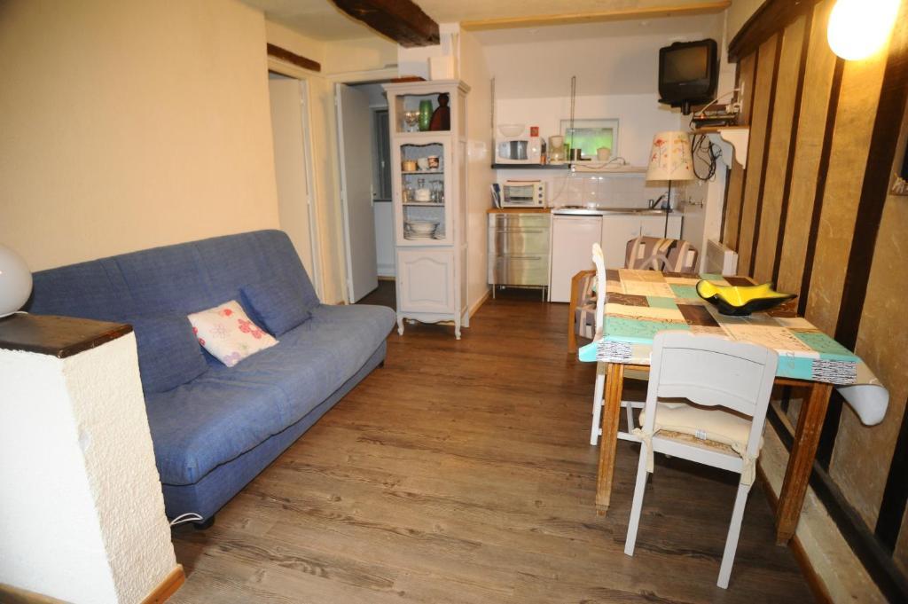 Chateau De Bertreville Bed & Breakfast Bilik gambar