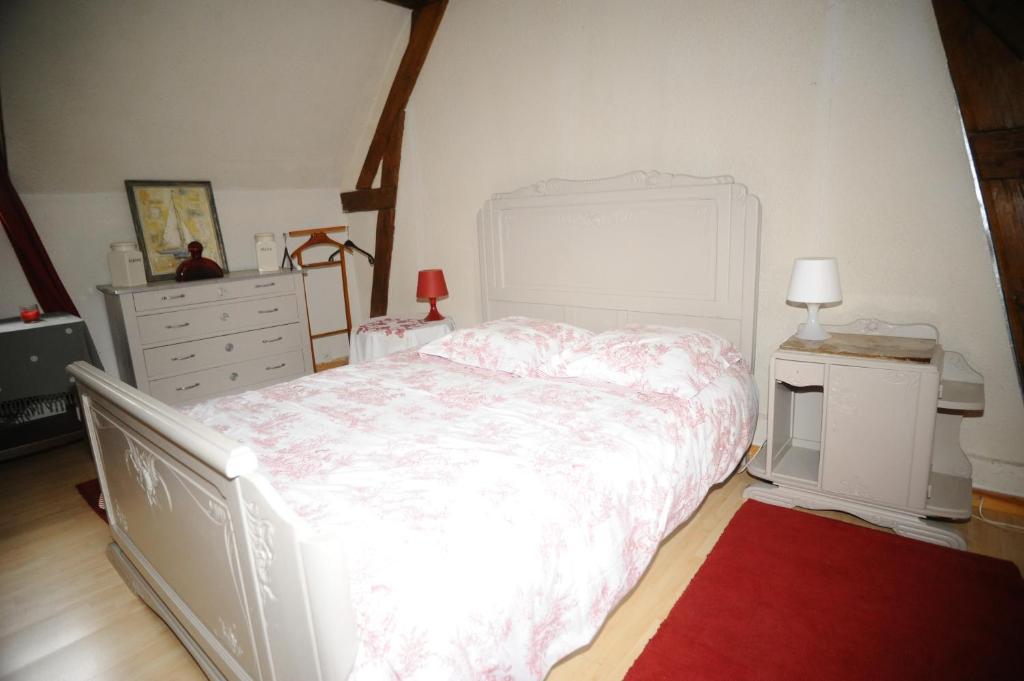 Chateau De Bertreville Bed & Breakfast Bilik gambar